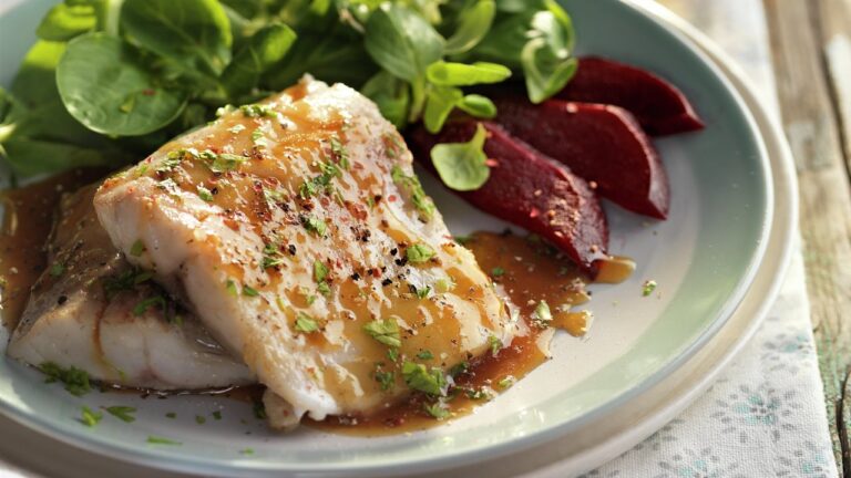 Delicioso pescado a la plancha con verduras: una opción saludable y sabrosa